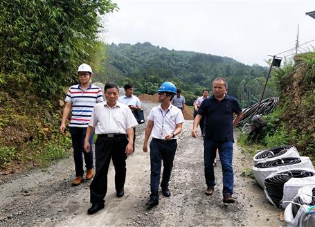 唐前明到柳州市柳东新区水厂古偿河原水输水工程调研